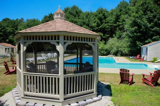 Kennebunk Gallery Motel and Cottages - Housity