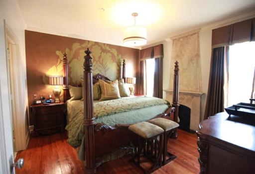The Campbell Hotel - Housity