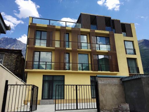 Mount Inn Kazbegi - Housity
