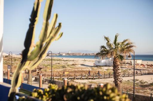 Tarifa Cozy House - Beach Front, Pool, Parking - Housity