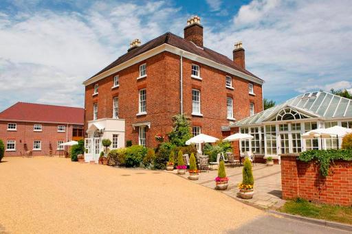 Hadley Park House Hotel - Housity