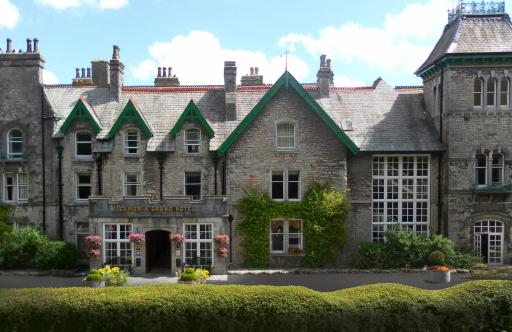 Cumbria Grand Hotel - Housity
