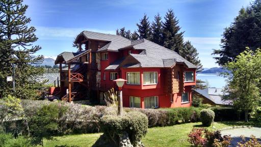 Beachfront Solar de las Araucarias - Housity