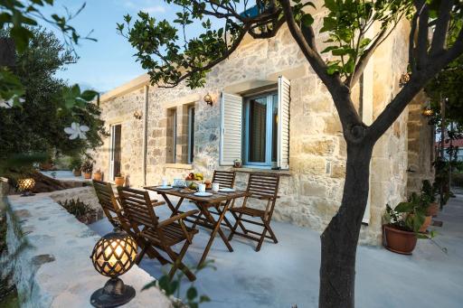 Margarita's Stone House - Housity