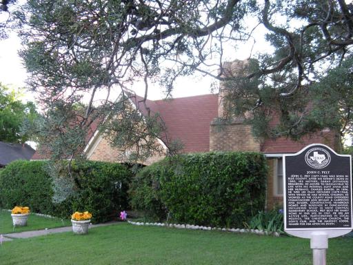 Alla's Historical Bed and Breakfast, Spa and Cabana - Housity