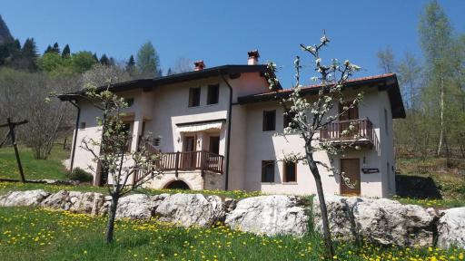 Le Farfalle - un angolo di quiete GREEN a Laghi in provincia di Vicenza - Housity
