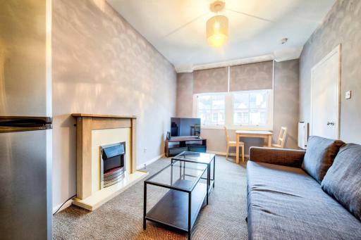 ALTIDO Apartment by Edinburgh Castle - Housity