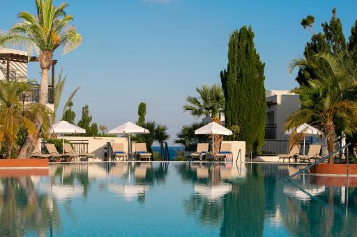Louis Paphos Breeze - Housity