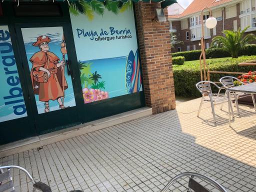 Albergue Turistico Playa de Berria - Housity