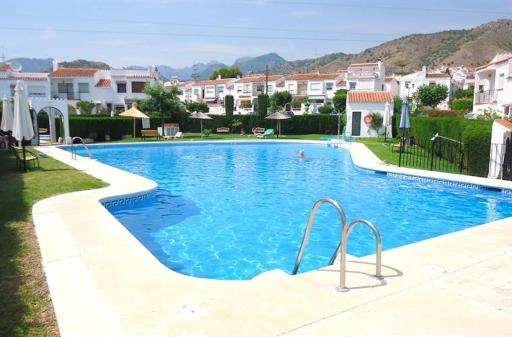 B&B Nerja - Housity