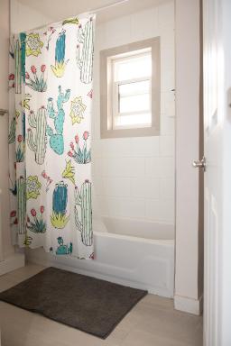 JstLikeHome - Old Town - Housity
