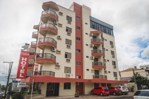 Hotel Pallis - Housity