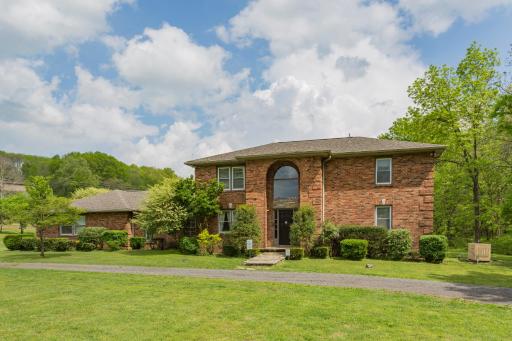 4 Bedroom Country Getaway - Housity