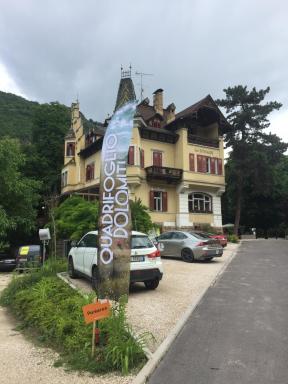 Vintage Castle Schlosshof B&B - Housity