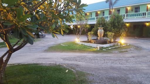 Green View Resort Tha Yang - Housity