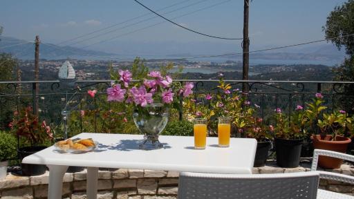 Lamda's House Agii Deka Corfu - Housity
