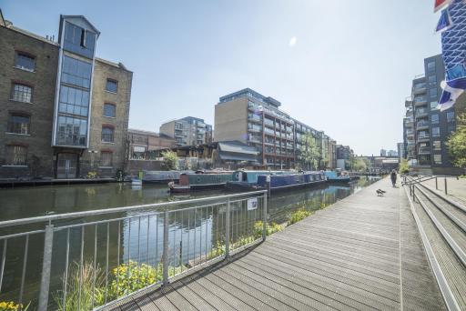 D8 - Canal View Apartment - Housity