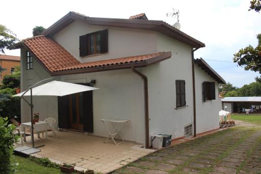 Appartamento nella campagna romana - Housity