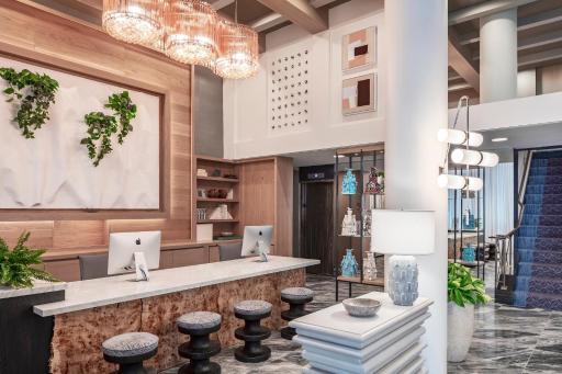 Hotel Triton - Housity