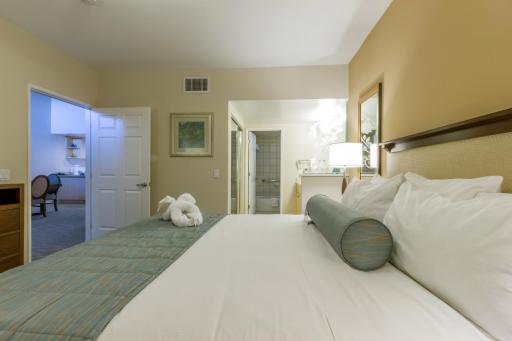 Grand Pacific Palisades Resort - Housity
