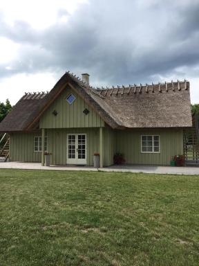 Pädaste Välja Apartments - Housity