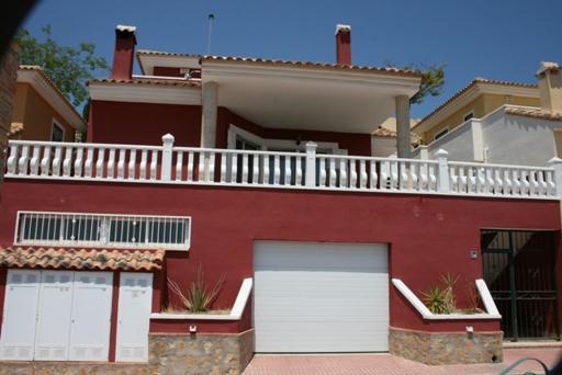 Mutxamel chalet, El Dorado, near El Campello - Housity
