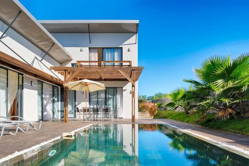 Villa Isis à L Entre-Deux avec piscine pour 7 personnes - Housity