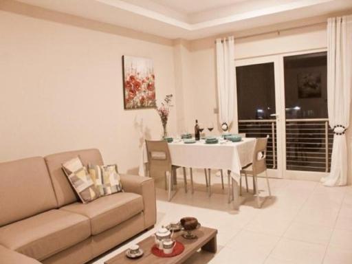 Axis Suites - Housity