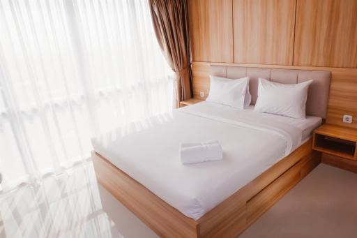 Warm Interior 3BR Apartment H Residence near MT Haryono and Cawang By Travelio - Housity