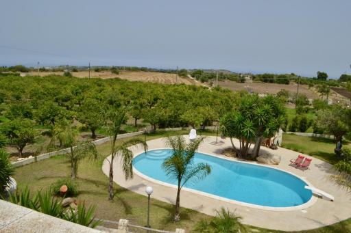 Villa Rosa - ai piedi dell'Etna - Housity