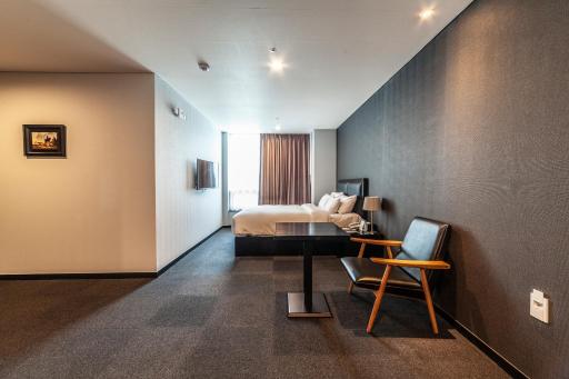 Gangneung Tourist Hotel - Housity
