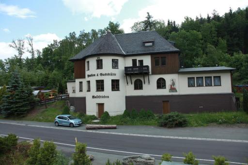 Hotel Waldfrieden - Housity