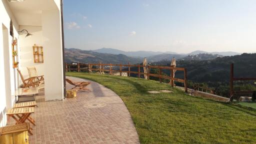 Country B&B Piani del Mattino - Housity