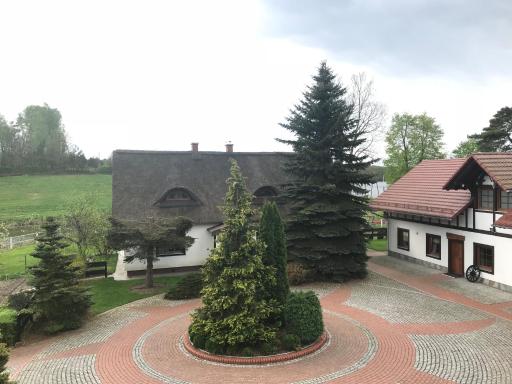 Gościniec Boruja - Housity