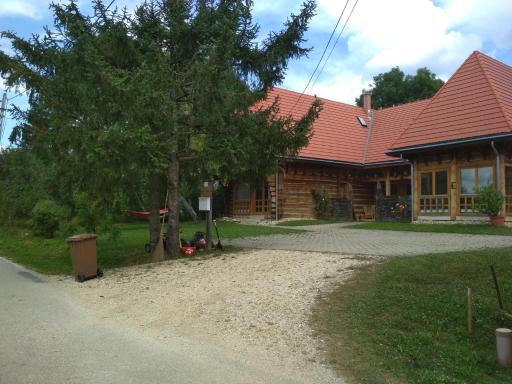 Apartman egy Makovecz Imre tervezte házban - Housity