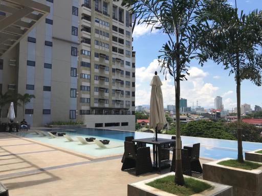 The Persimmon Studios Near Ayala and SM City Cebu - Housity