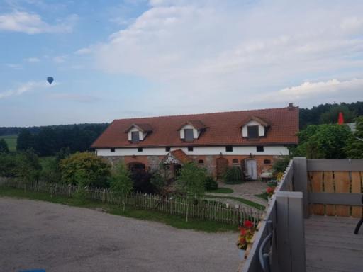 Agroturystyka Karczma nad Jarem Mierzejewo - Housity