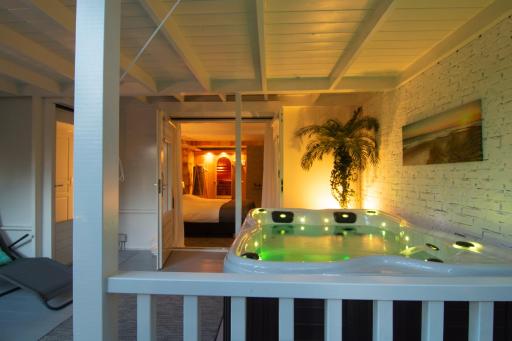 B&B Bed & Sauna - Housity