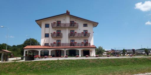 Hotel Il Bucaneve - Housity