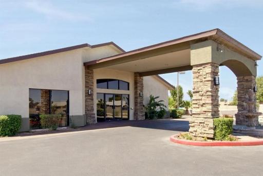 American Inn - Housity