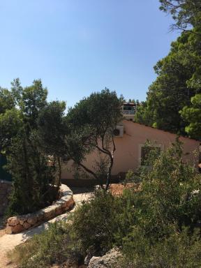 Beach house Korina - Housity