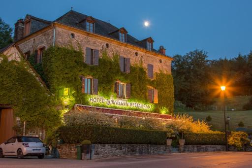 Logis Hôtel Restaurant La Brasserie - Housity