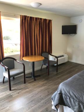 King Lodge Motel - Housity