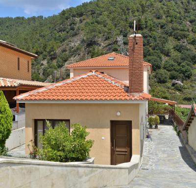 Protopapas House - Housity