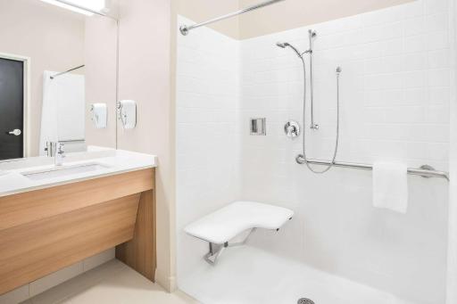 Microtel Inn & Suites by Wyndham Ocean City - Housity