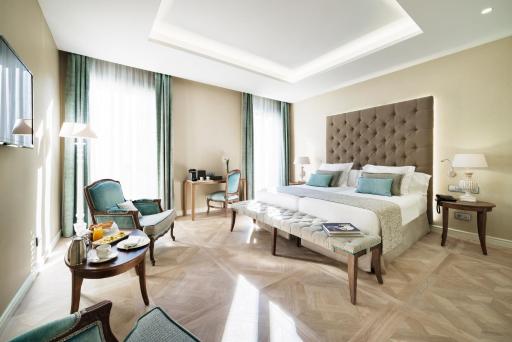 Colón Hotel Barcelona - Housity