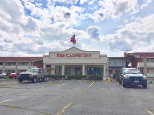 Red Carpet Inn North Chicago - Housity