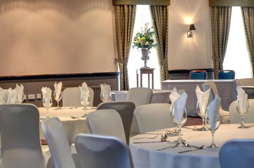 Burn Hall Hotel - Housity