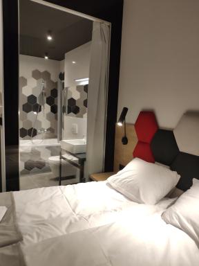 H33 Apartamenty - Housity