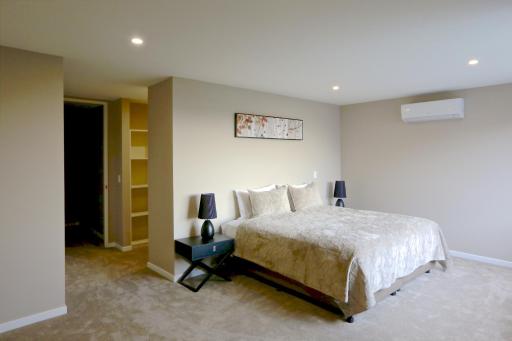 Golden Sun Apartment -Two bedrooms, Three bedrooms - Housity
